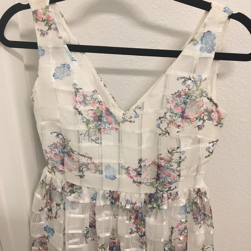 ✨ Moving sale 🚗- Anthropologie Maeve Peony Floral dress, Size 0 - Picture 5 of 10